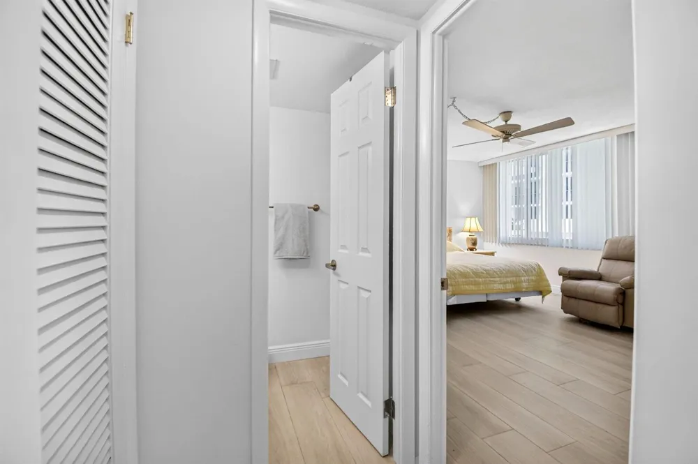 125 S OCEAN AVENUE #211 Palm Beach Shores, FL 33404