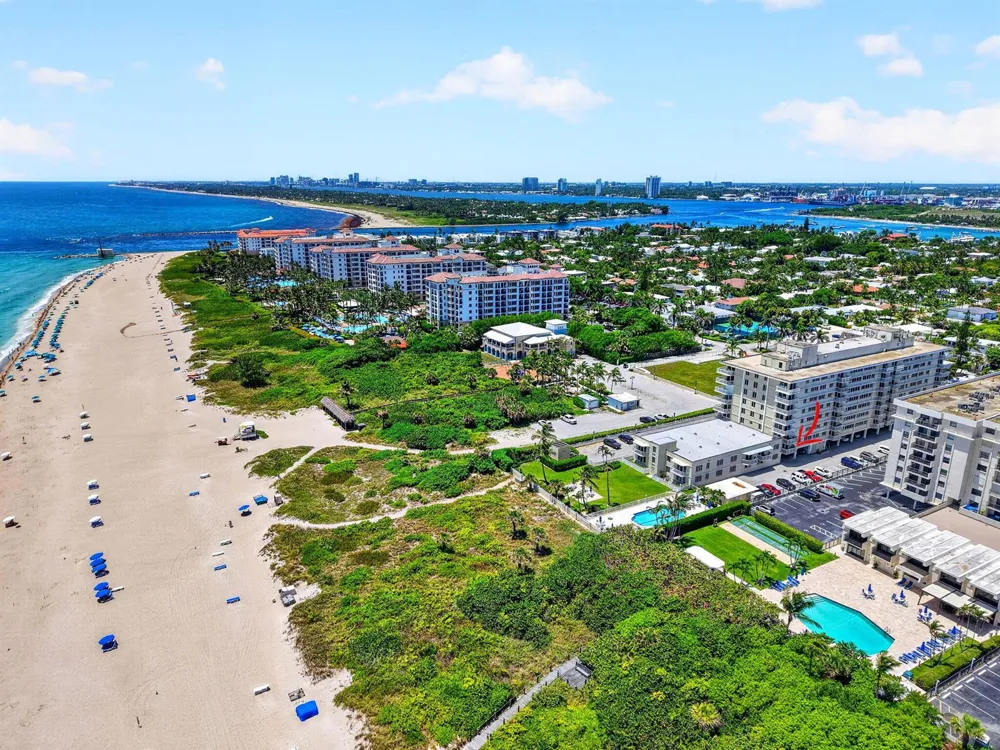 125 S OCEAN AVENUE #211 Palm Beach Shores, FL 33404
