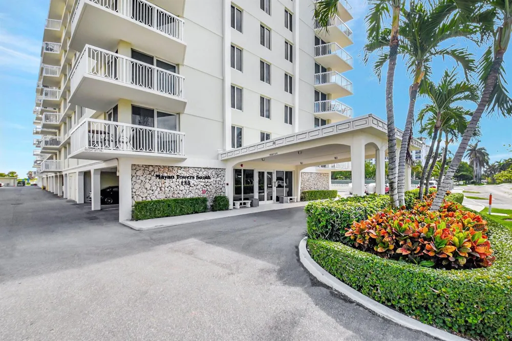 125 S OCEAN AVENUE #211 Palm Beach Shores, FL 33404
