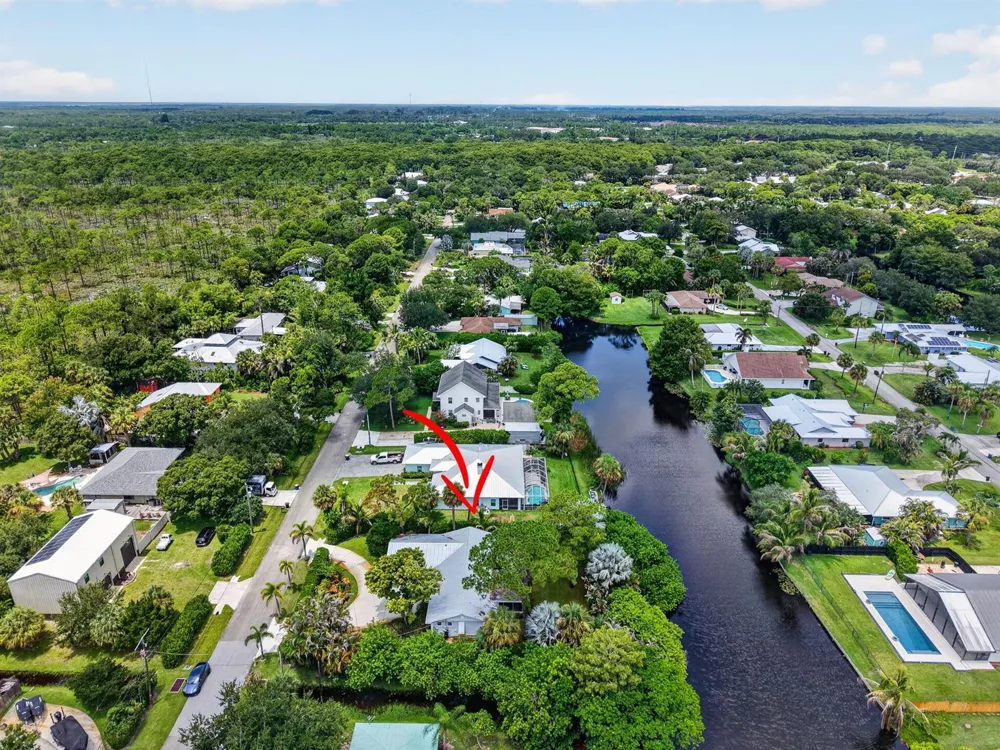 8797 SE SHARON STREET Hobe Sound, FL 33455