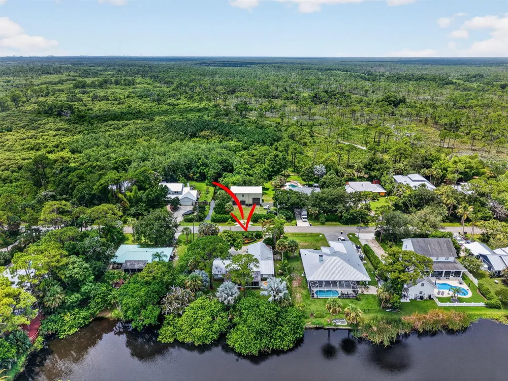 8797 SE SHARON STREET Hobe Sound, FL 33455