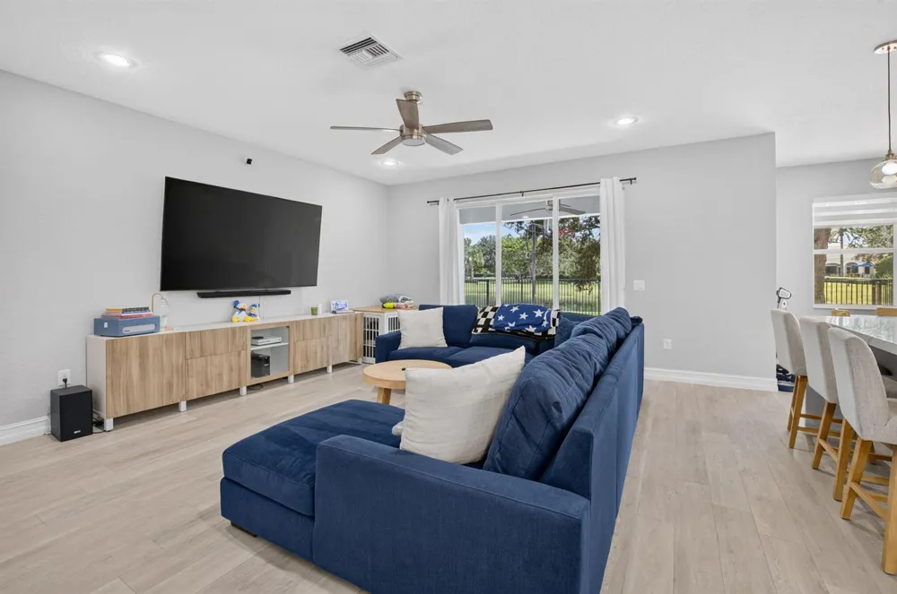 8142 Kendria Cove Terrace Boynton Beach, FL 33473