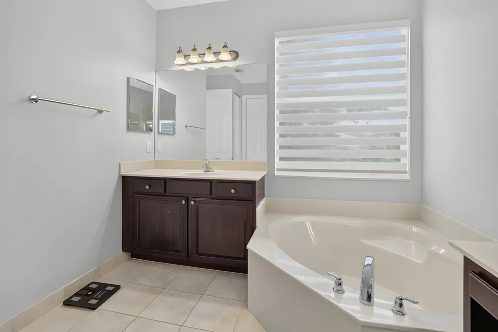 8142 Kendria Cove Terrace Boynton Beach, FL 33473
