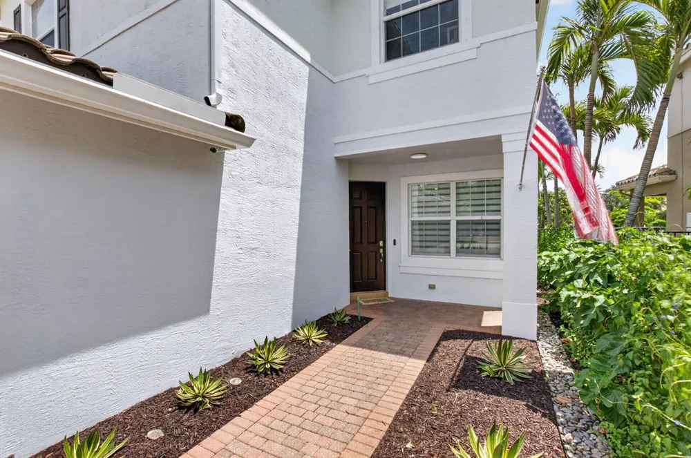 8142 Kendria Cove Terrace Boynton Beach, FL 33473