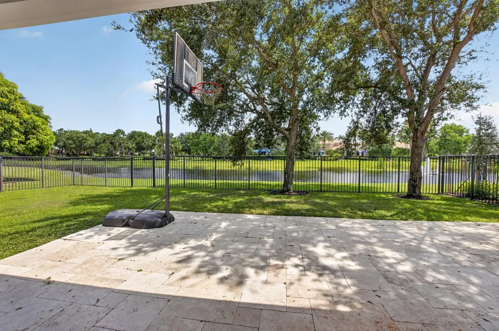 8142 Kendria Cove Terrace Boynton Beach, FL 33473