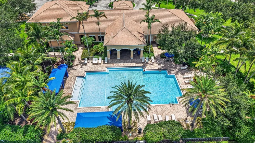 8142 Kendria Cove Terrace Boynton Beach, FL 33473