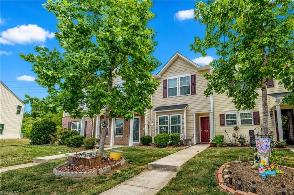 1166 Brooksridge Way Whitsett, NC 27377