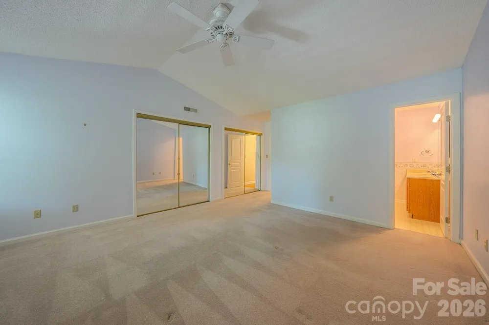 902 Woodlea Court Asheville, NC 28806