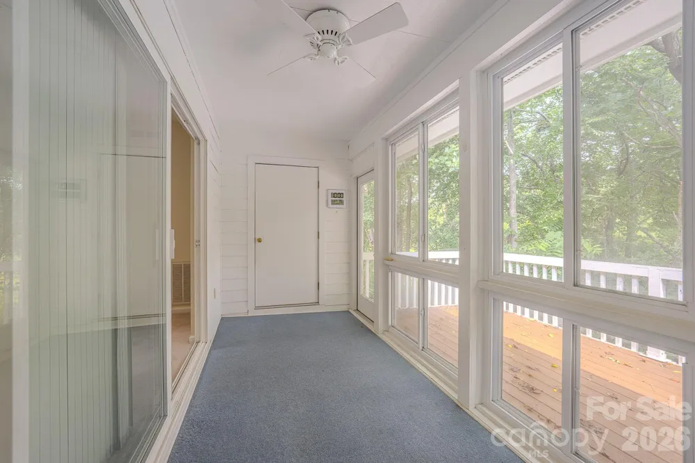 902 Woodlea Court Asheville, NC 28806