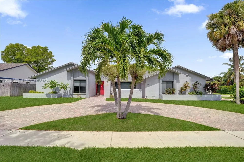 1221 NW 78th Ave Plantation, FL 33322