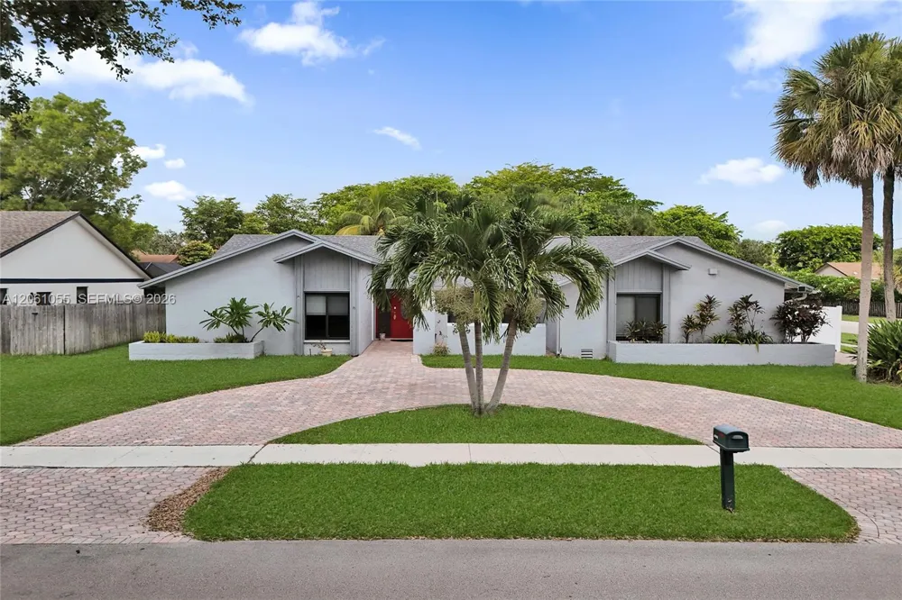 1221 NW 78th Ave Plantation, FL 33322