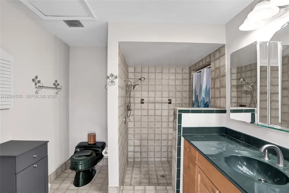 1221 NW 78th Ave Plantation, FL 33322