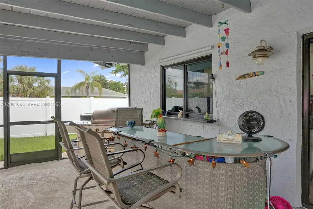 1221 NW 78th Ave Plantation, FL 33322