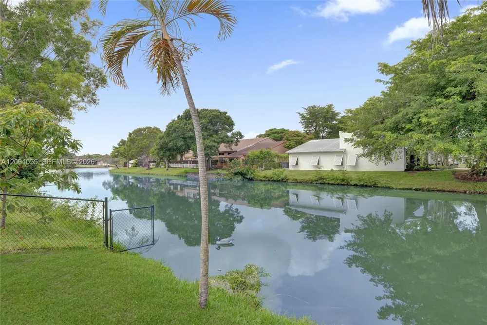 1221 NW 78th Ave Plantation, FL 33322