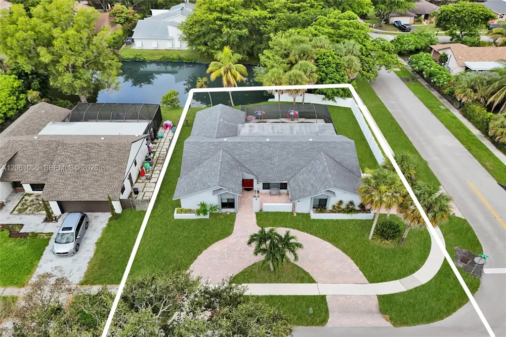 1221 NW 78th Ave Plantation, FL 33322