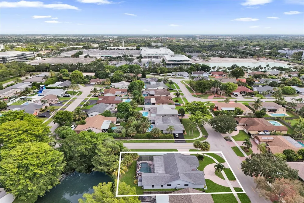 1221 NW 78th Ave Plantation, FL 33322