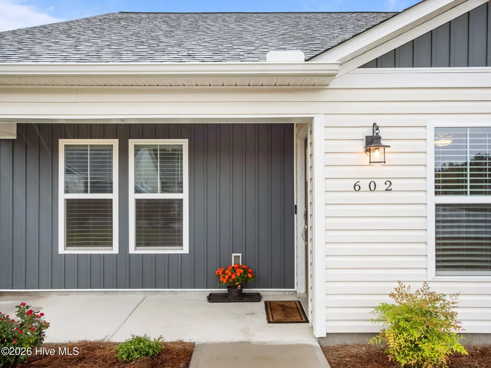 602 Villa Cove Newport, NC 28570