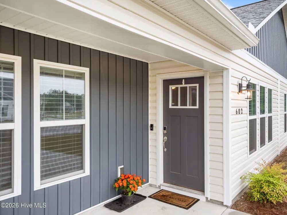 602 Villa Cove Newport, NC 28570