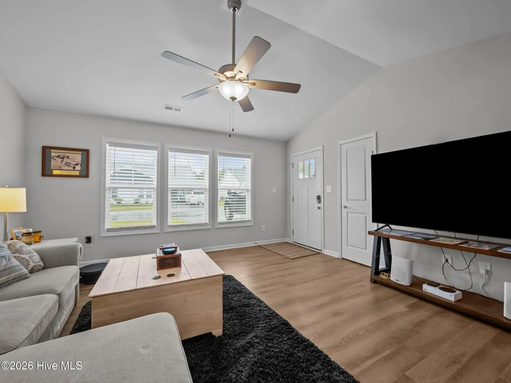 602 Villa Cove Newport, NC 28570