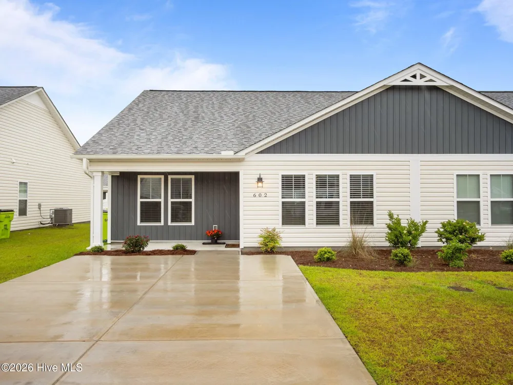 602 Villa Cove Newport, NC 28570