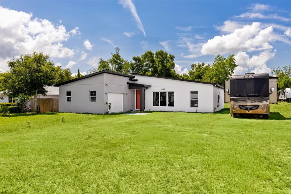 11426 LAKEVIEW DRIVE Leesburg, FL 34788