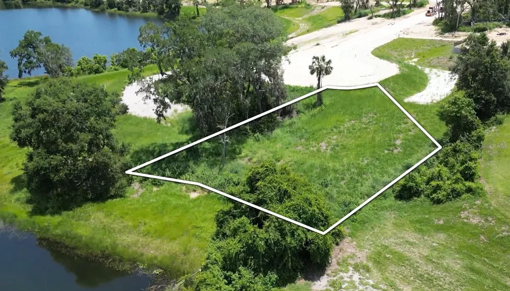 129 TRANQUIL MIRROR LAKE COURT #Lot 17 Clermont, FL 34711