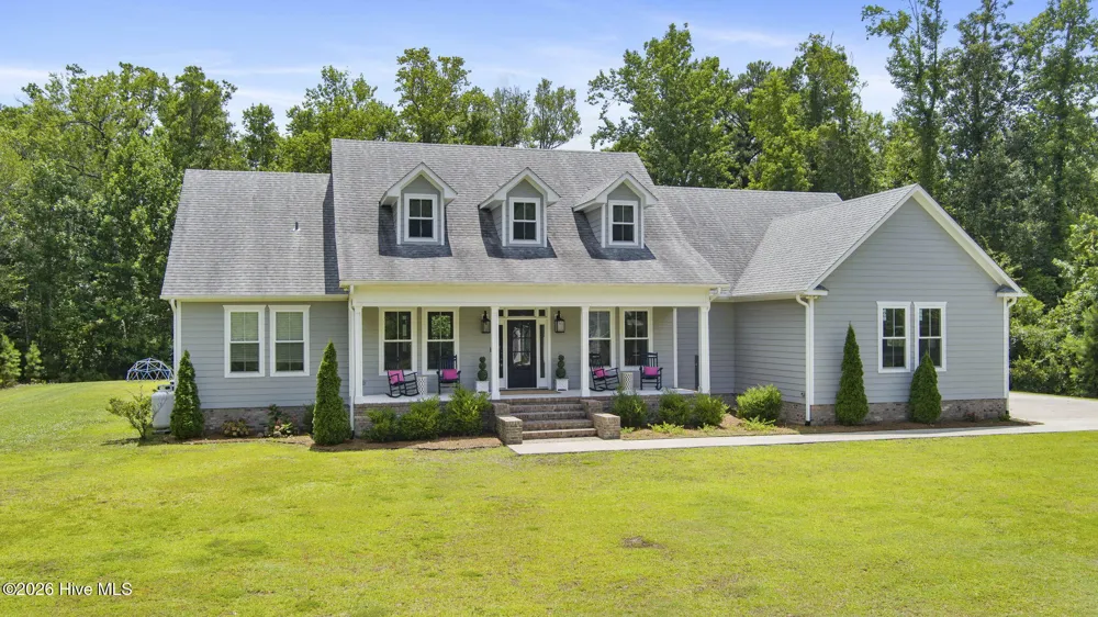 2703 E Fairway Road Morehead City, NC 28557