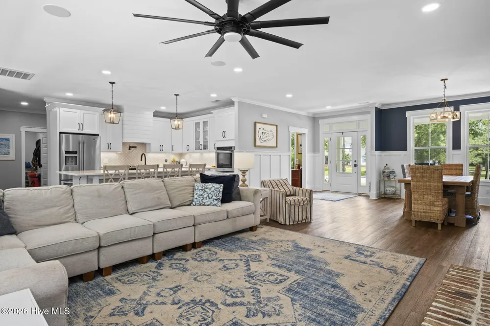 2703 E Fairway Road Morehead City, NC 28557