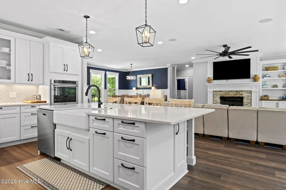 2703 E Fairway Road Morehead City, NC 28557