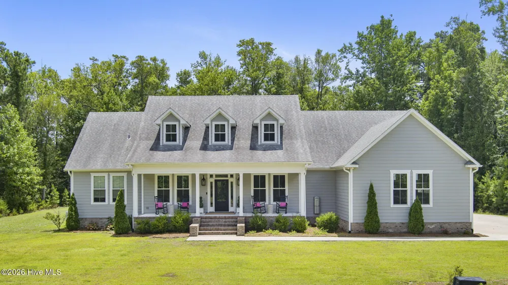 2703 E Fairway Road Morehead City, NC 28557