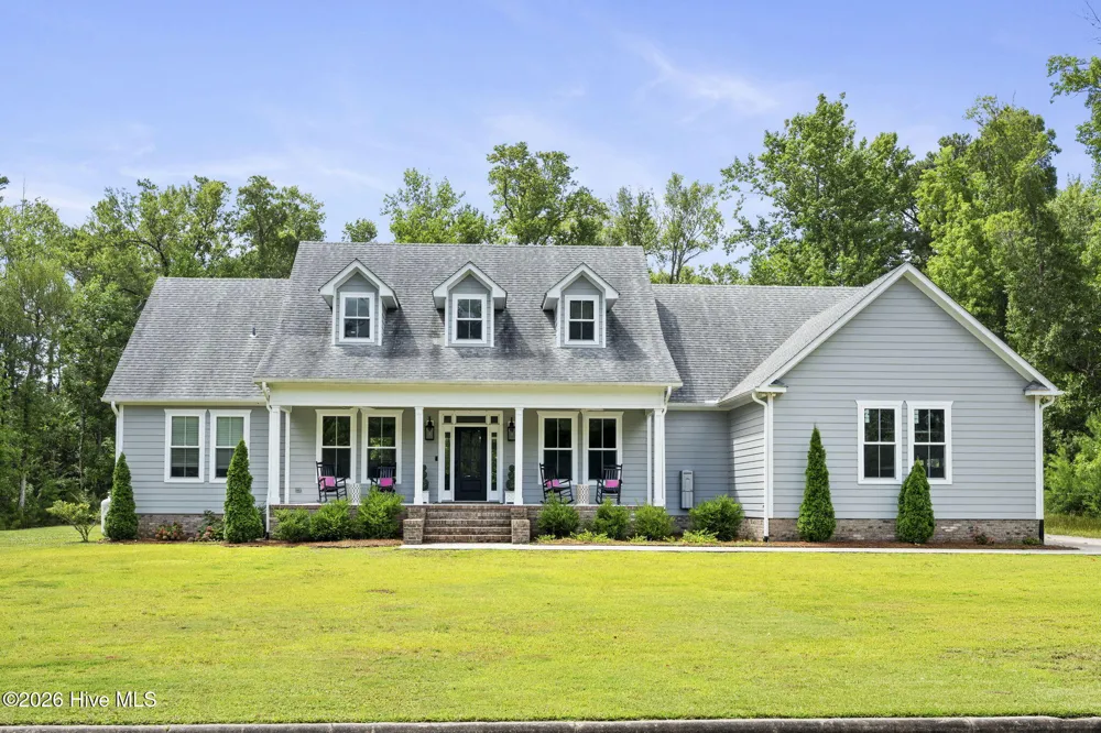 2703 E Fairway Road Morehead City, NC 28557