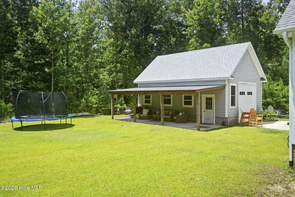 2703 E Fairway Road Morehead City, NC 28557