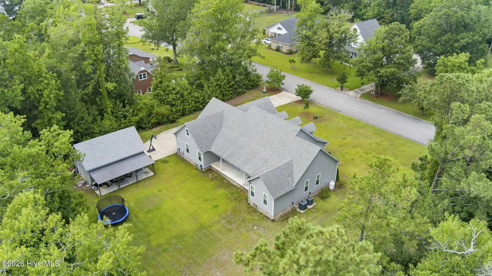 2703 E Fairway Road Morehead City, NC 28557