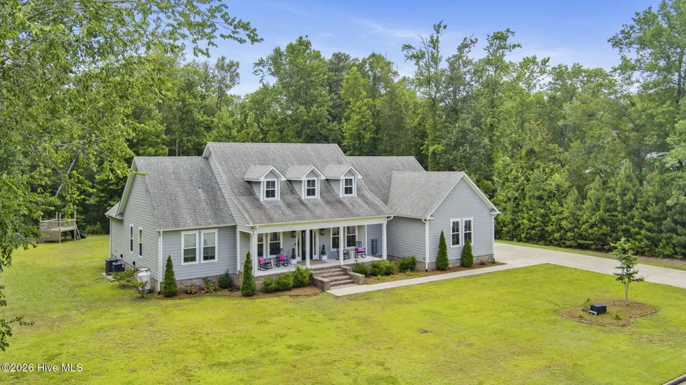 2703 E Fairway Road Morehead City, NC 28557
