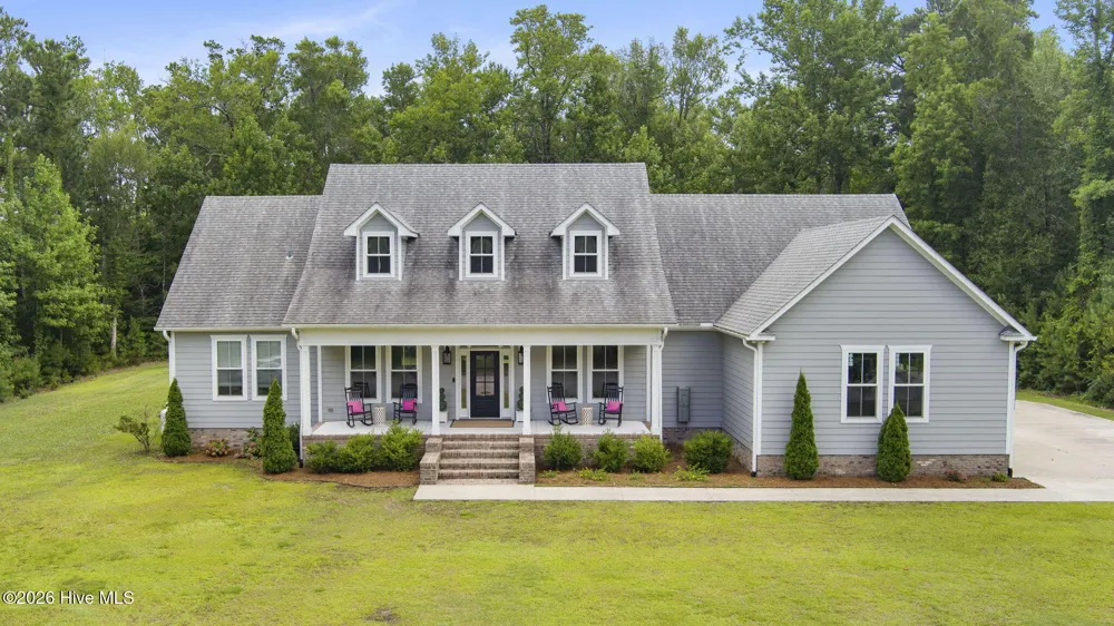 2703 E Fairway Road Morehead City, NC 28557
