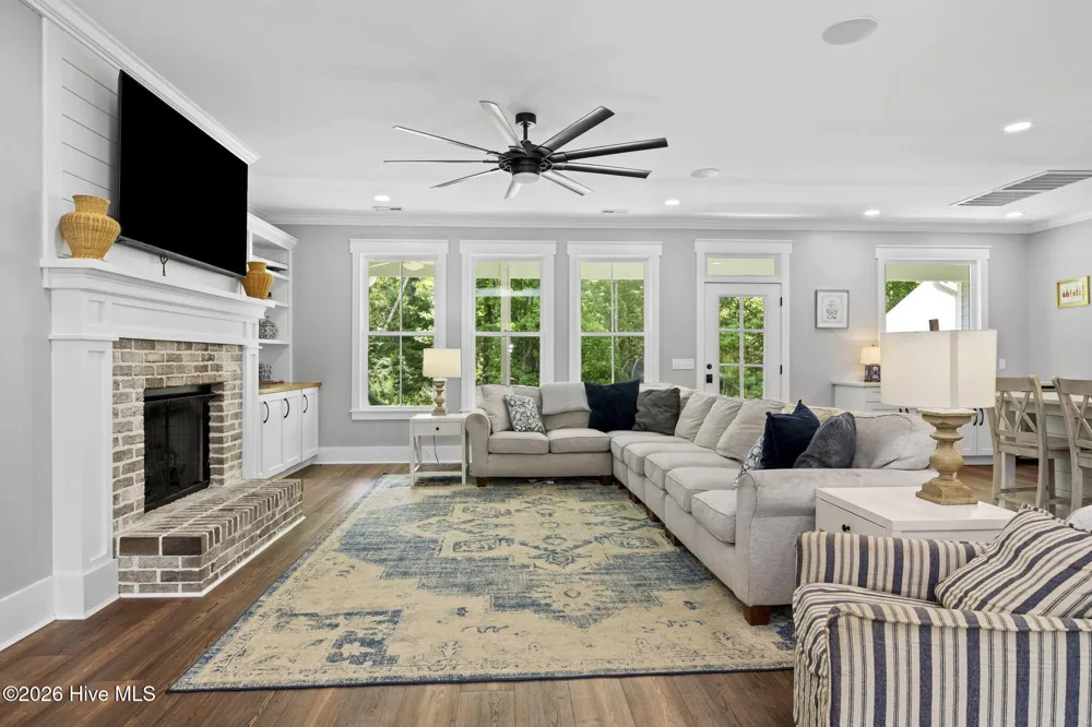 2703 E Fairway Road Morehead City, NC 28557