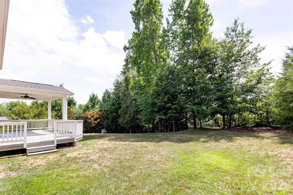 404 E Waterlynn Road Mooresville, NC 28115