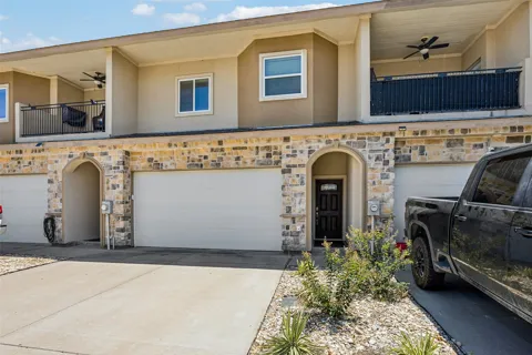 1325 Summerset Lane