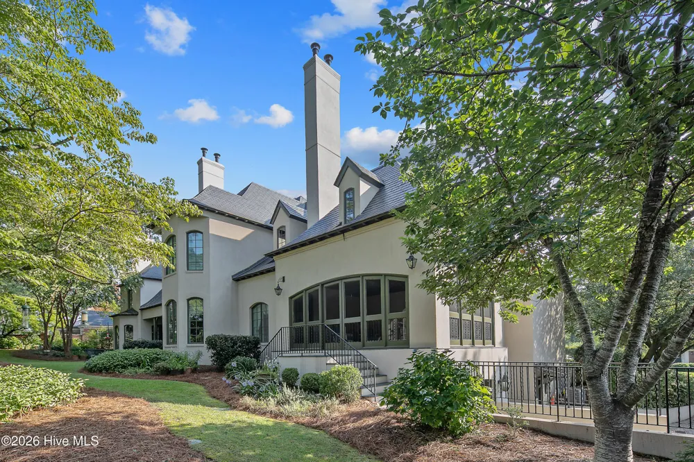1128 Longleaf Drive Fayetteville, NC 28305