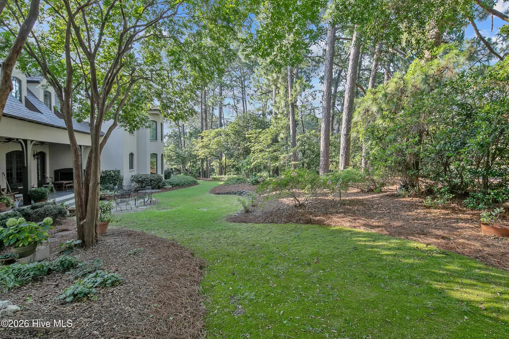 1128 Longleaf Drive Fayetteville, NC 28305