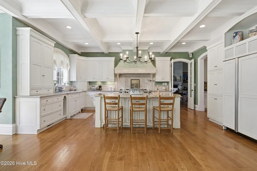 1128 Longleaf Drive Fayetteville, NC 28305