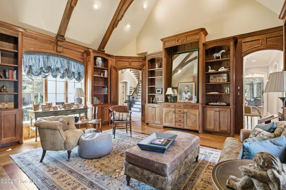 1128 Longleaf Drive Fayetteville, NC 28305