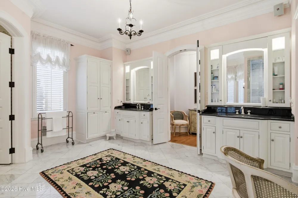 1128 Longleaf Drive Fayetteville, NC 28305