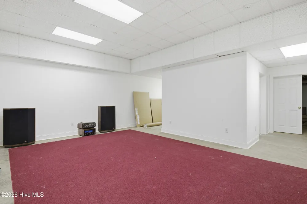 1128 Longleaf Drive Fayetteville, NC 28305