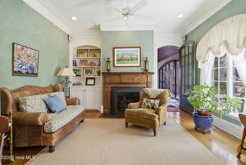 1128 Longleaf Drive Fayetteville, NC 28305