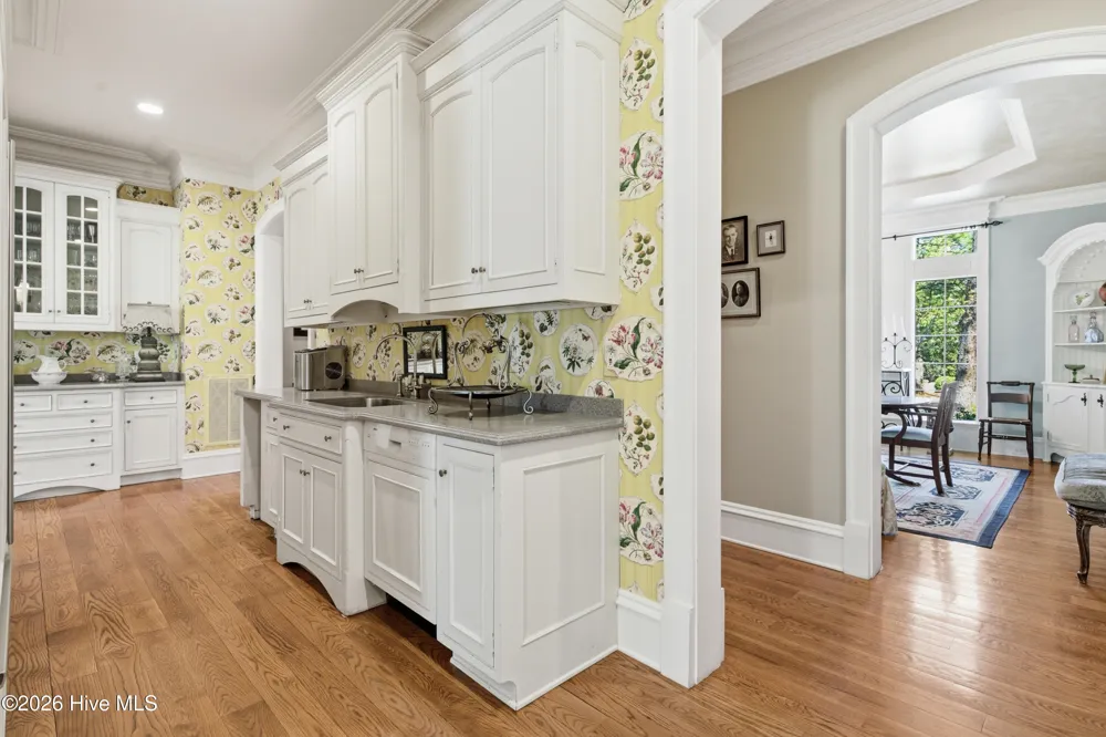1128 Longleaf Drive Fayetteville, NC 28305