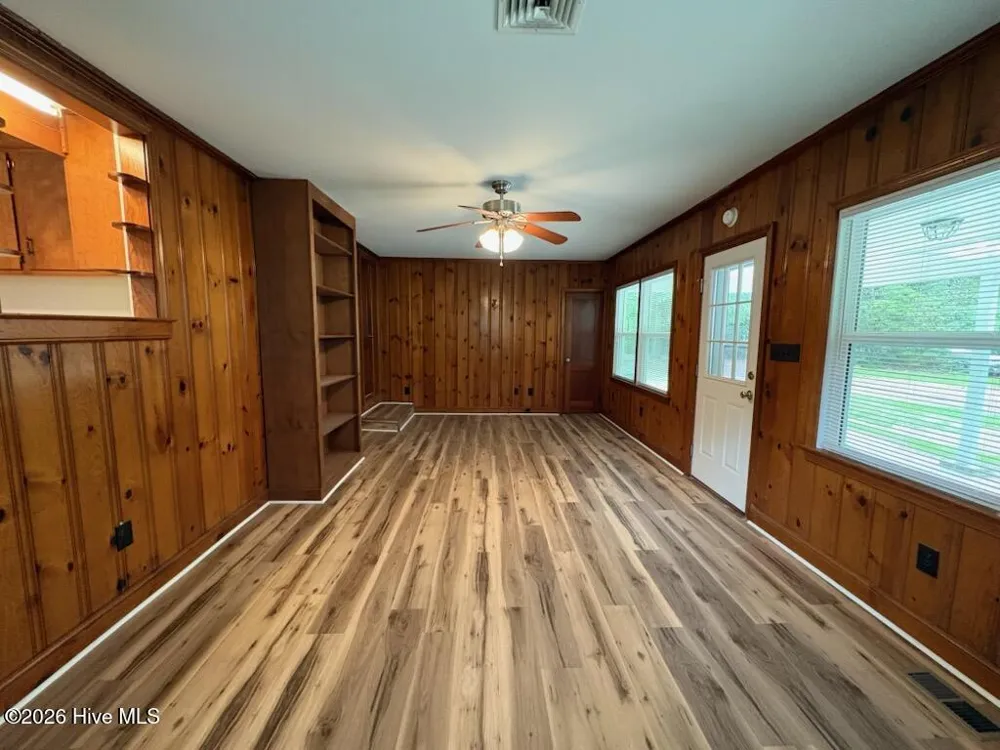 207 Talbot Street Whiteville, NC 28472