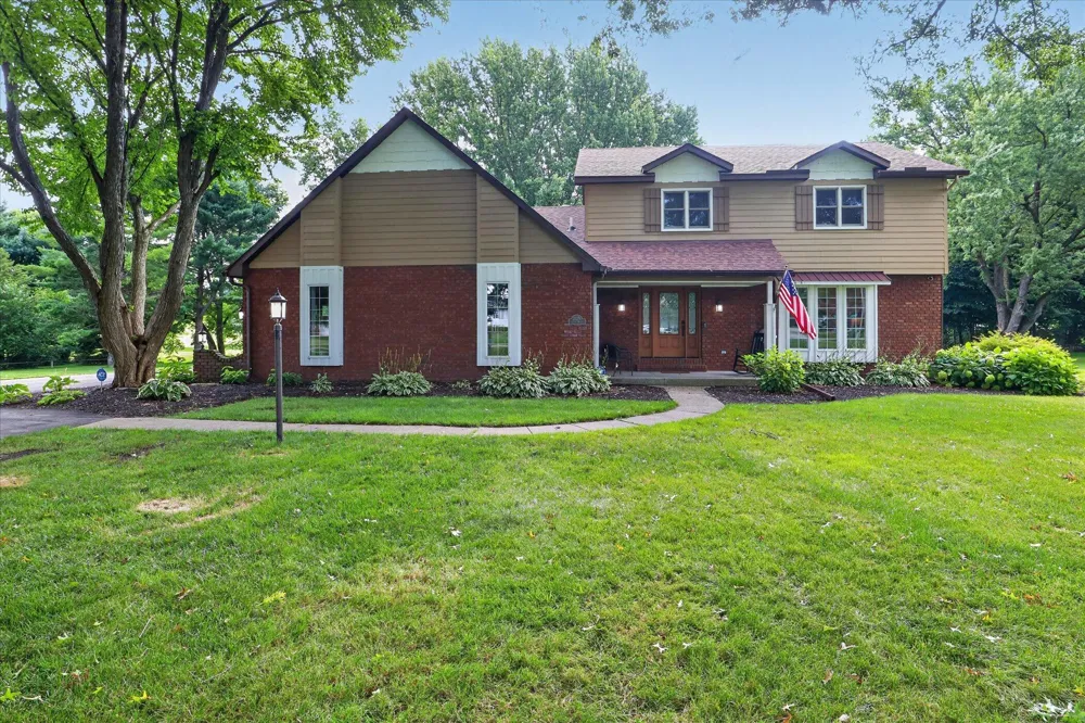 22279 Loupee Drive Cassopolis, MI 49031