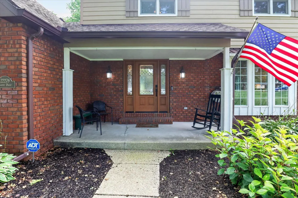 22279 Loupee Drive Cassopolis, MI 49031