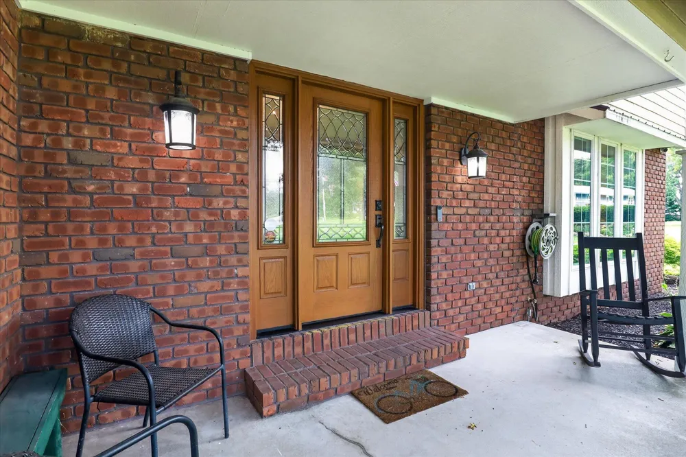 22279 Loupee Drive Cassopolis, MI 49031